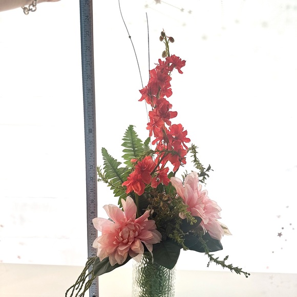 BRAND NEW *Modern* Silk Arrangement w/ Chrome Accents! ADORABLE PIECE - Picture 3 of 4